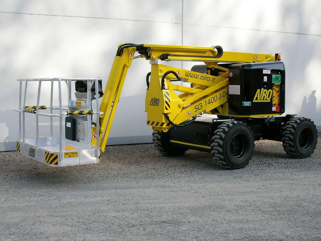 SG-1400-JD-4WD-Macchina-chiusa-2.jpg